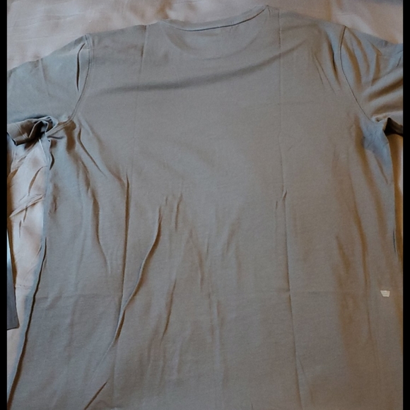 NWT Mens Mack Weldon Silver Tshirt - Picture 3 of 5